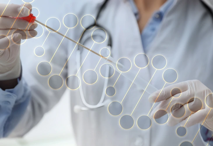 Médica olhando um DNA